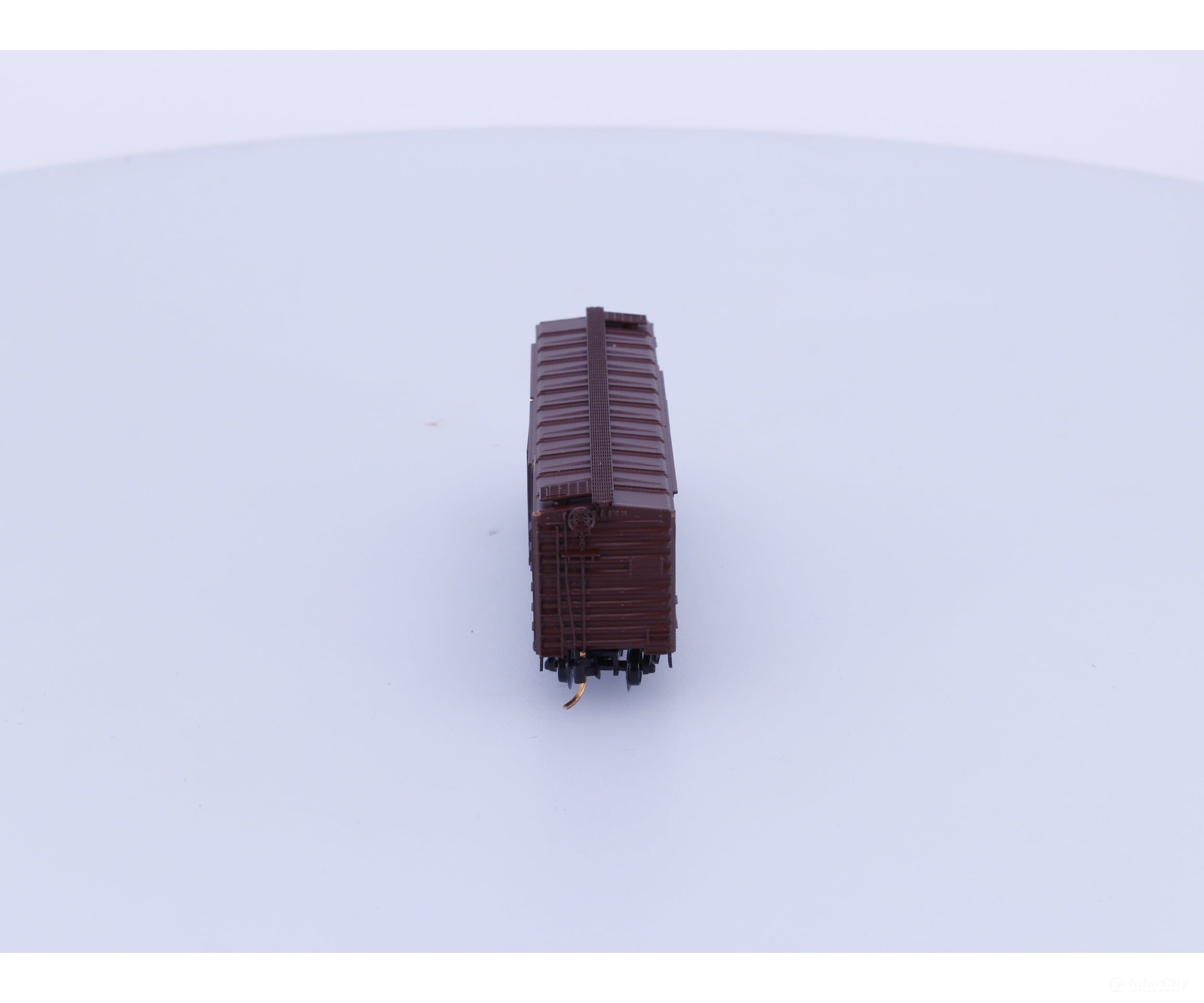 Micro Trains 22177-1 N 40’ Standard Box Car Plug & Sliding Door Northern Pacific (NP) 8292 (#2) Freight Cars