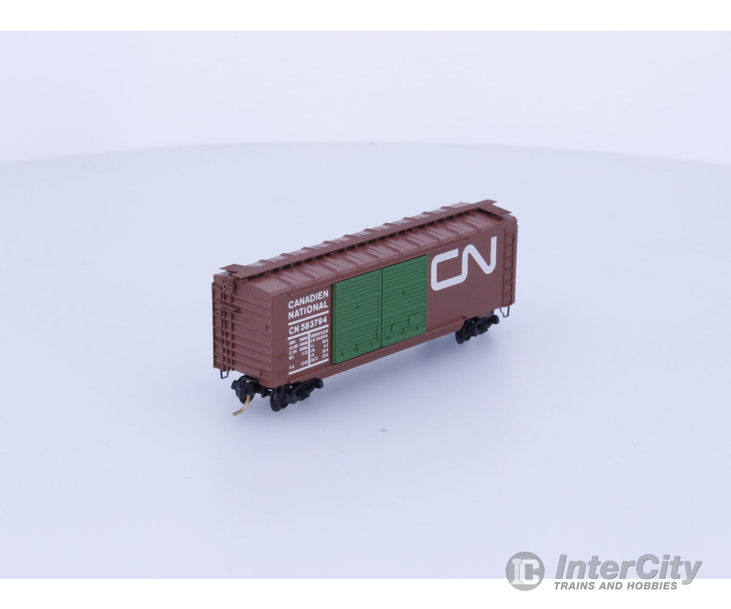 Micro Trains 23070 N 40’ Standard Box Car Double Doors Canadian National (CN) 583794 Freight Cars