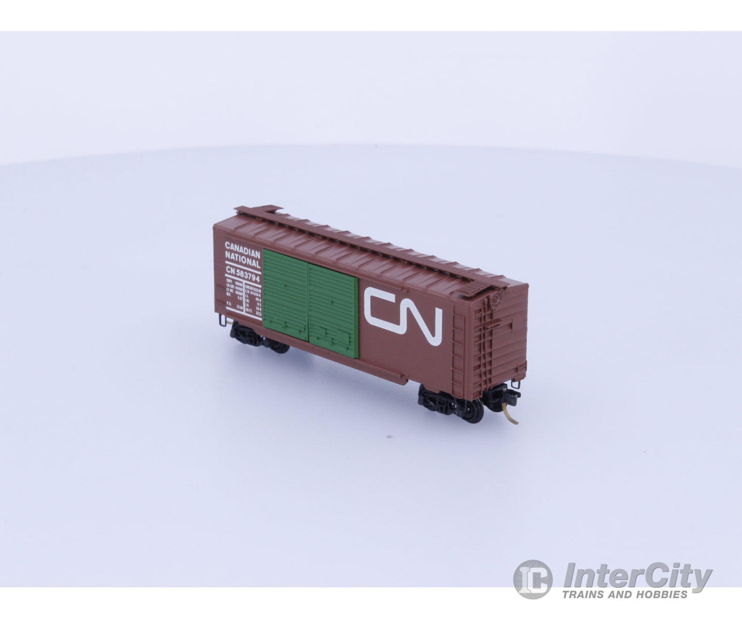 Micro Trains 23070 N 40’ Standard Box Car Double Doors Canadian National (CN) 583794 Freight Cars