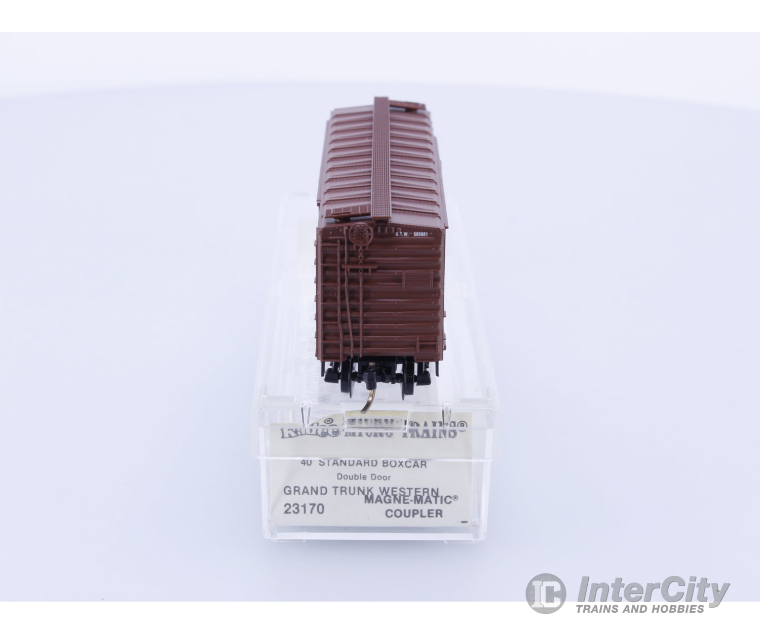 Micro Trains 23170 N 40’ Standard Box Car Double Doors Grand Trunk Western (GTW) 585881 Freight Cars