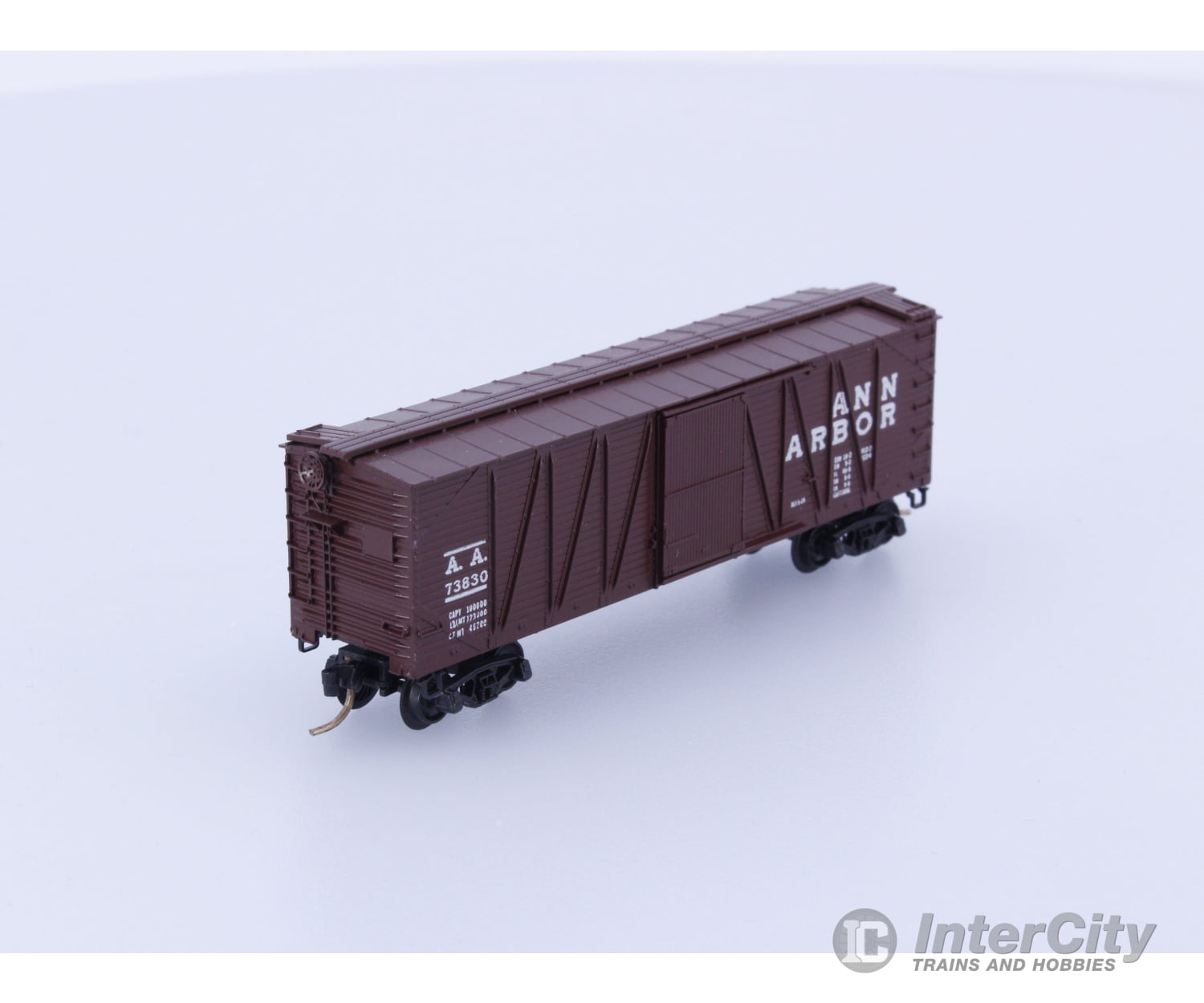 Micro Trains 28100 N Boxcar 40’ Wood Sheathed Outside Braced Ann Arbor AA 73830 Freight Cars