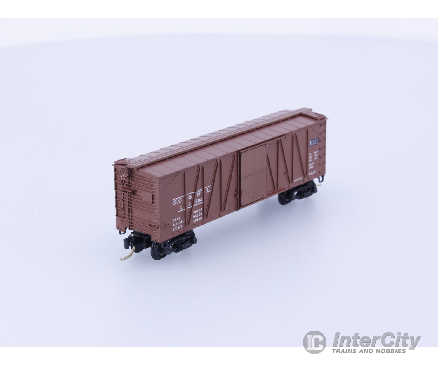 Micro Trains 28110 N Boxcar 40’ Wood Sheathed Outside Braced Nashville Chattanooga & St. Louis NC&STL 15994 Freight Cars