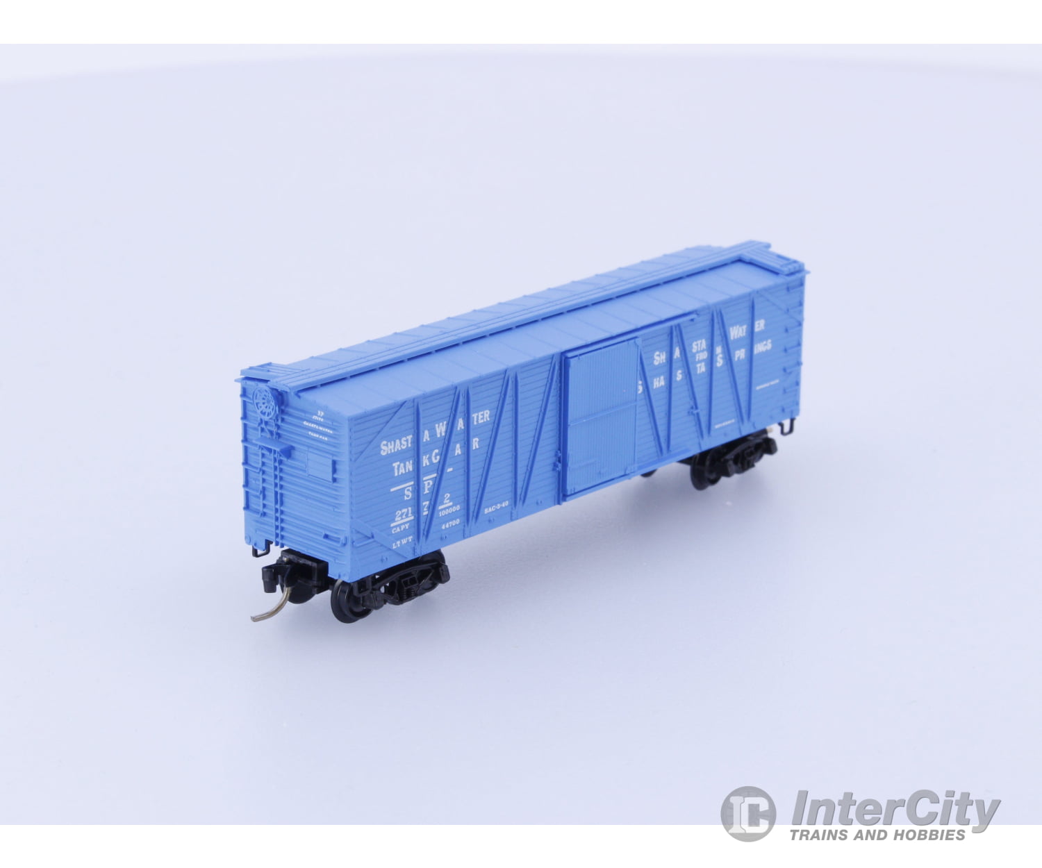 Micro Trains 28140 N Boxcar 40’ Wood Sheathed Outside Braced Southern Pacific (SP) 27172 Freight Cars