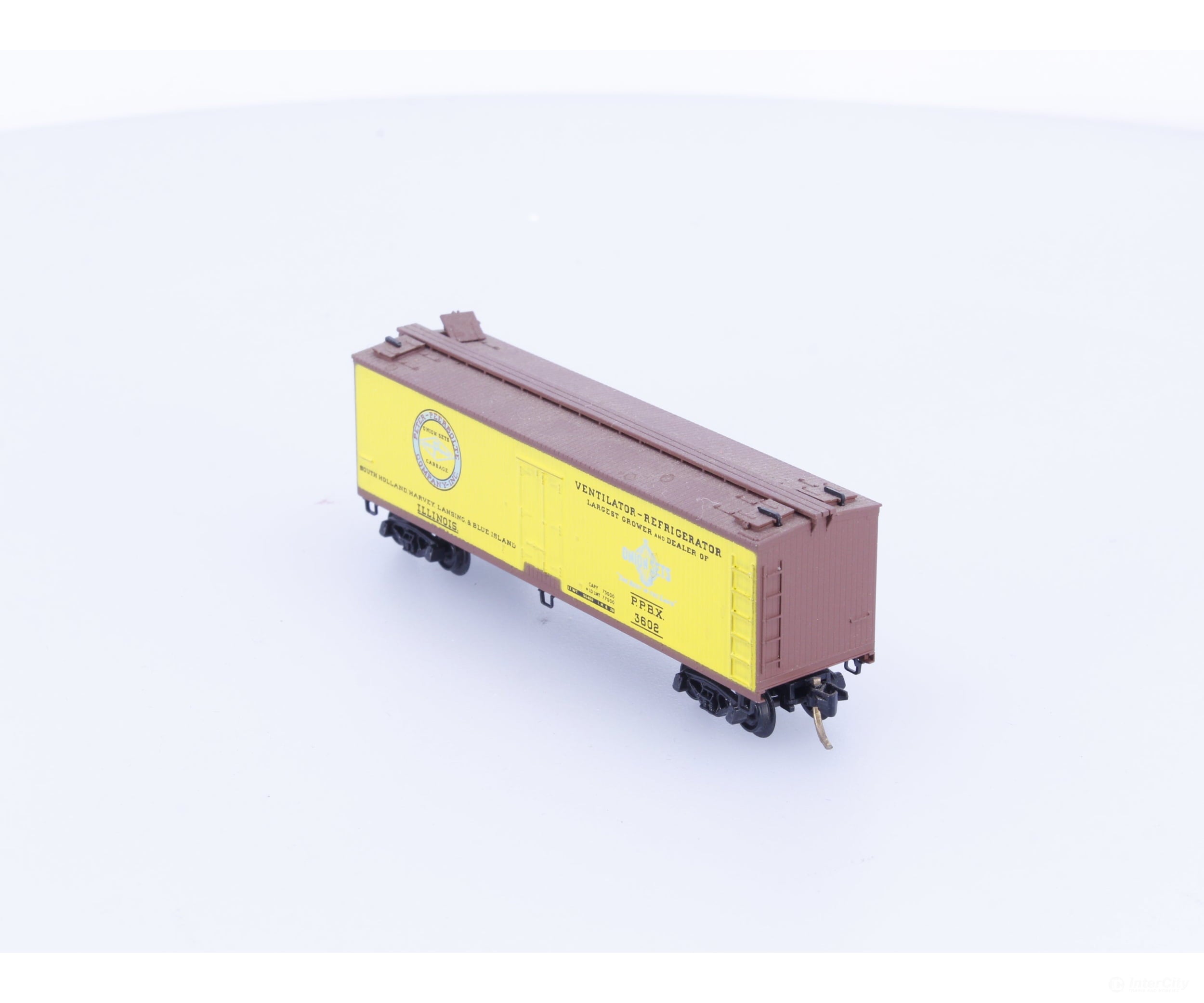 Micro Trains 28262 N 40’ Refrigerator Boxcar Purity Brand (PPBX) 3602 Freight Cars