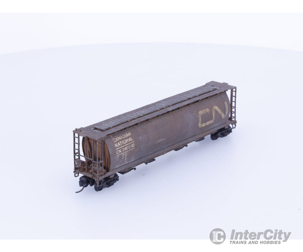 Micro Trains 290380 N 4 Bay Cylindrical Hopper Canadian National (CN) 290380 Freight Cars