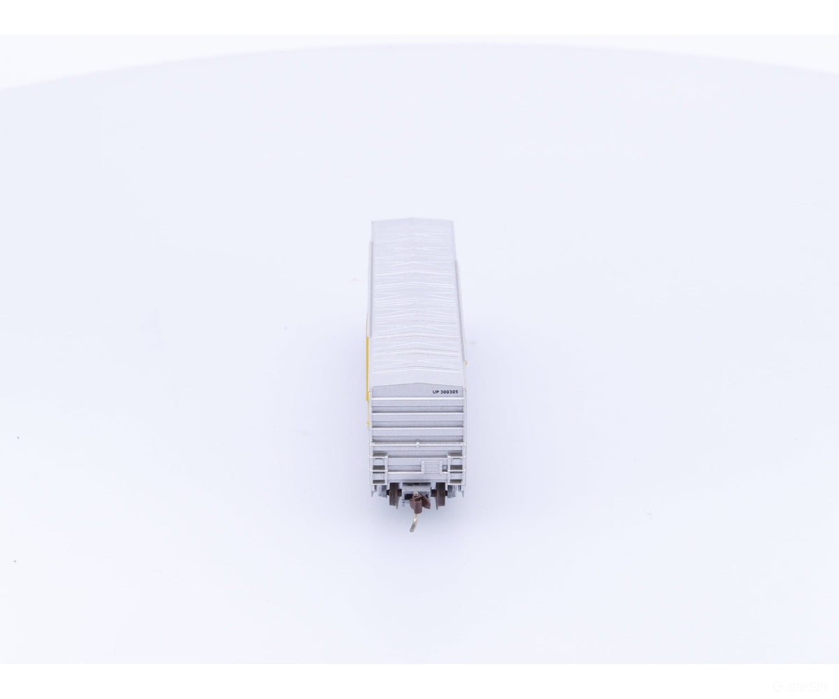 Micro Trains 30180 N 50’ Rib Side Box Car Double Door Union Pacific (UP) 300305 - Freight Cars