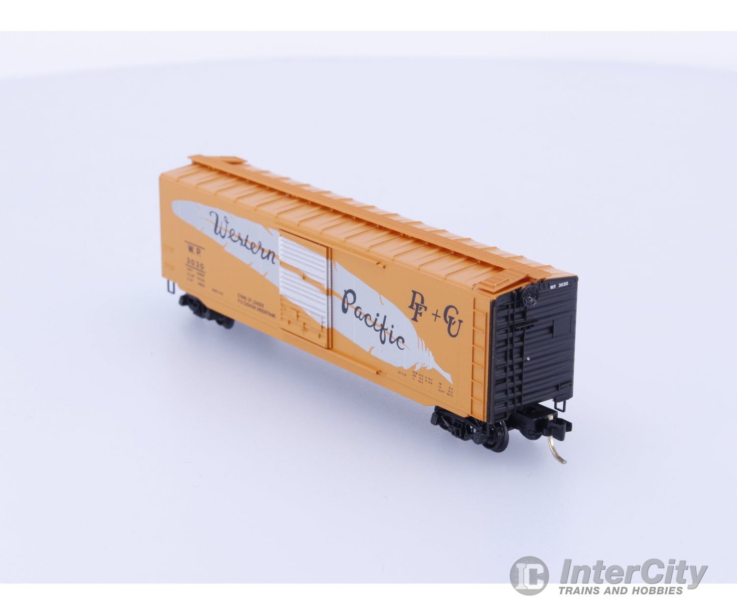 Micro Trains 31290 N Boxcar 50’ PS-1 Western Pacific (WP) 3030 Freight Cars