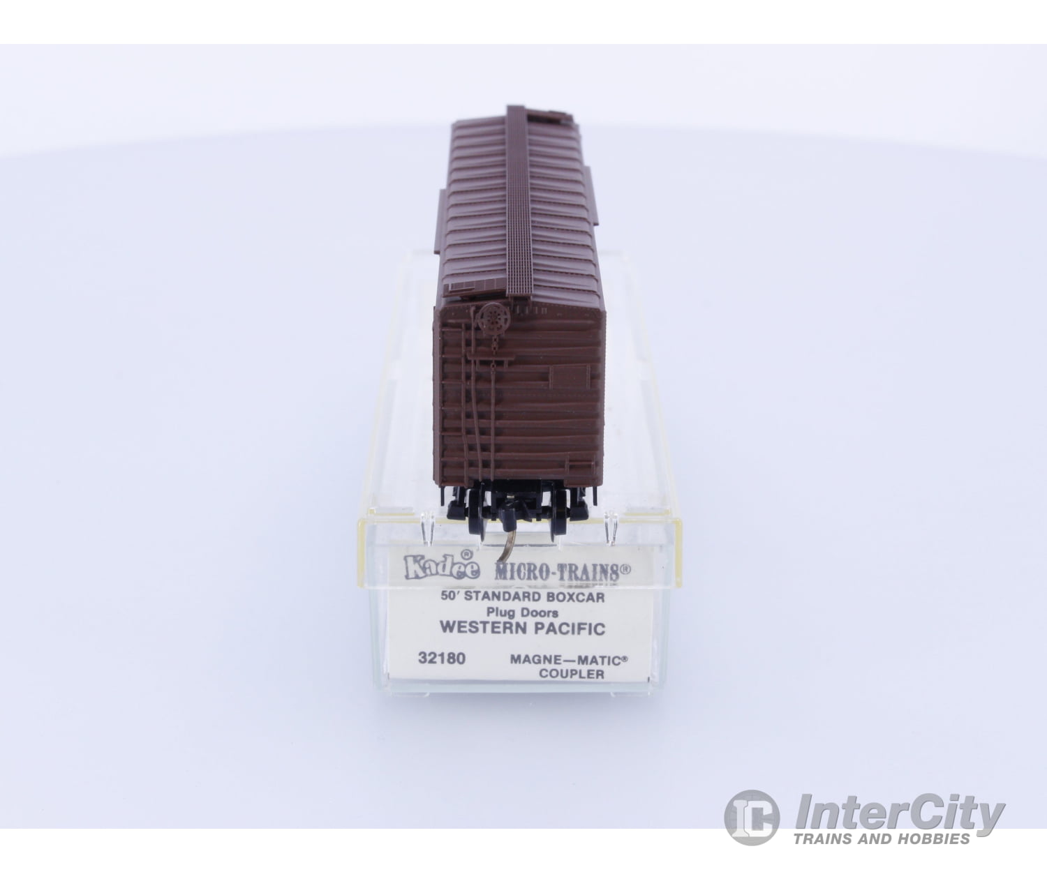 Micro Trains 32180 N 50’ Standard Box Car Plug Doors Western Pacific (WP) 55943 Freight Cars