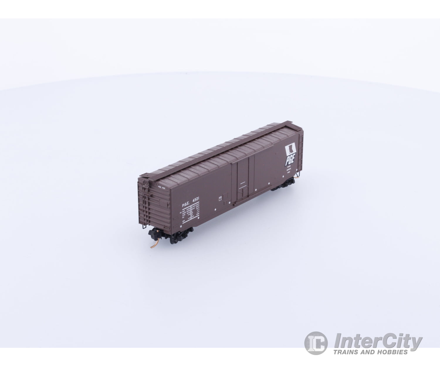 Micro Trains 32260 N Boxcar 50’ Steel Plug Door Pacific Great Eastern (PGE) 4521 (#2) Freight Cars