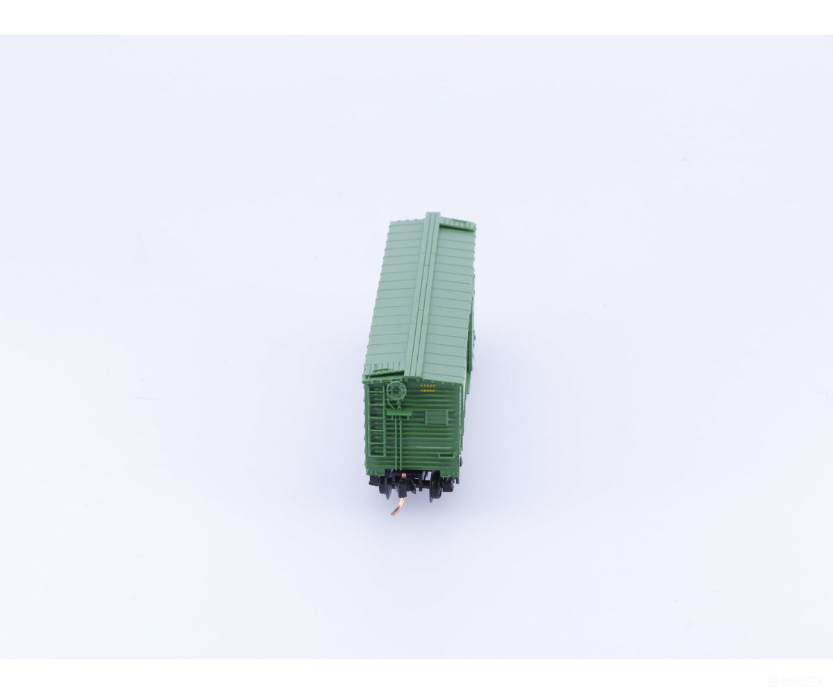 Micro Trains 35070 N 40’ Despatch Stock Car Atchison Topeka and Santa Fe (ATSF) 68650 - Freight Cars