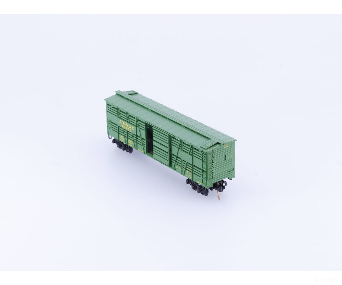 Micro Trains 35070 N 40’ Despatch Stock Car Atchison Topeka and Santa Fe (ATSF) 68650 - Freight Cars