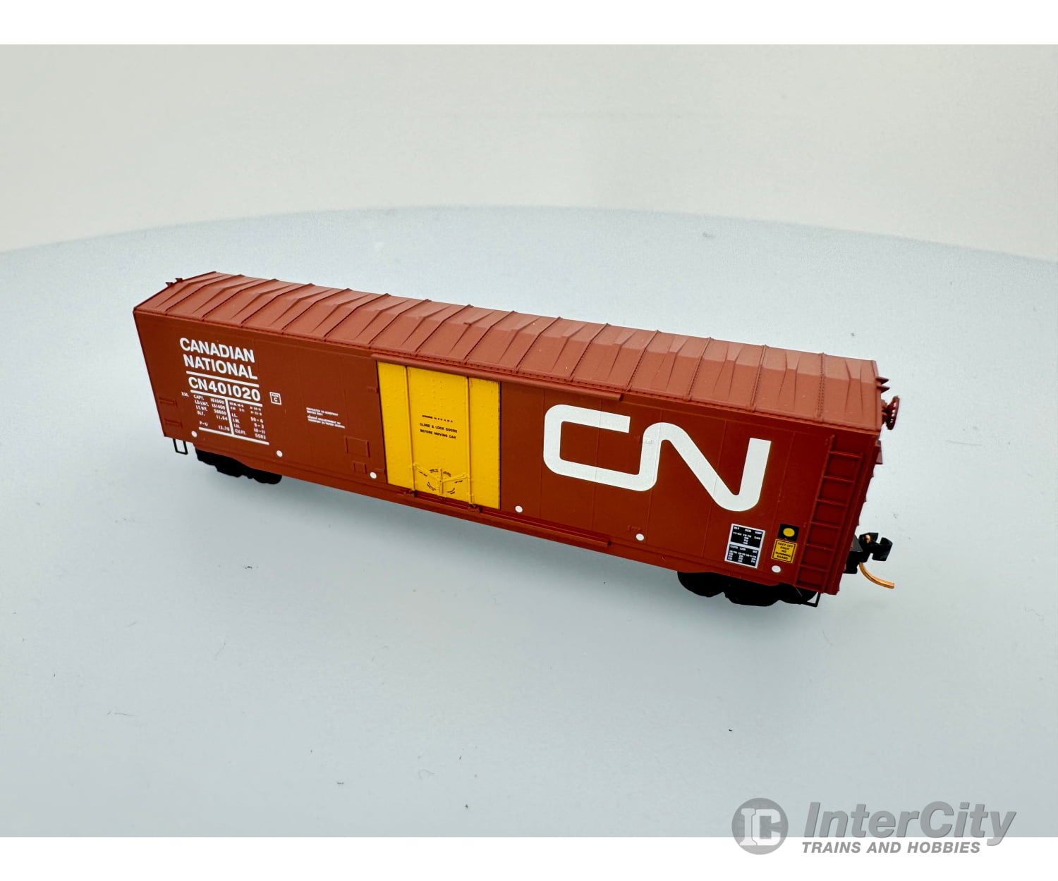 Micro Trains 38310 N 50’ Standard Box Car Plug Door W/O Roofwalk Canadian National (Cn) 401020