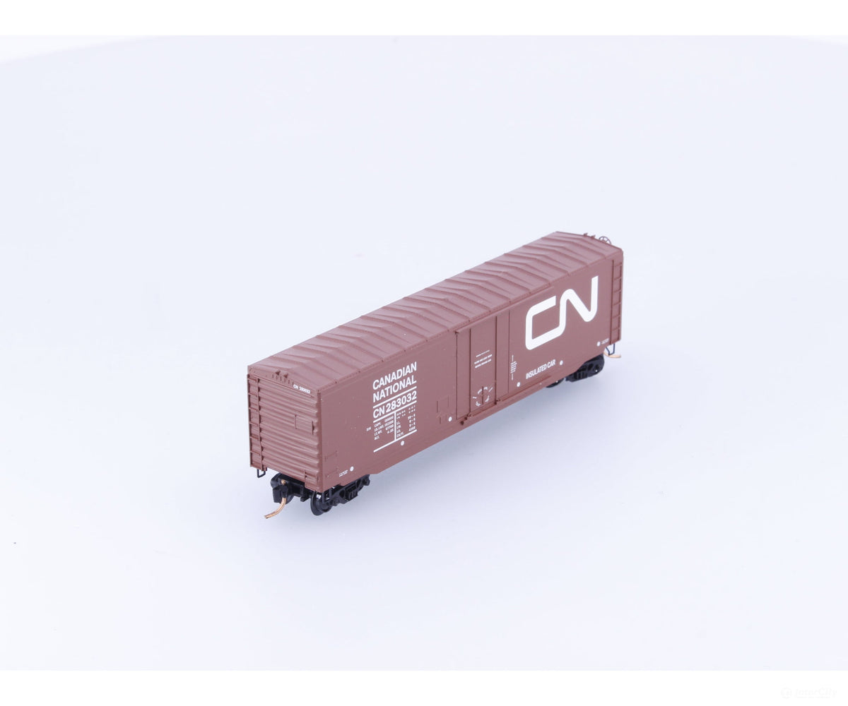 Micro Trains 38340 N 50’ Plug Door Box Car w/o roofwalk Canadian National (CN) 283032 - Freight Cars