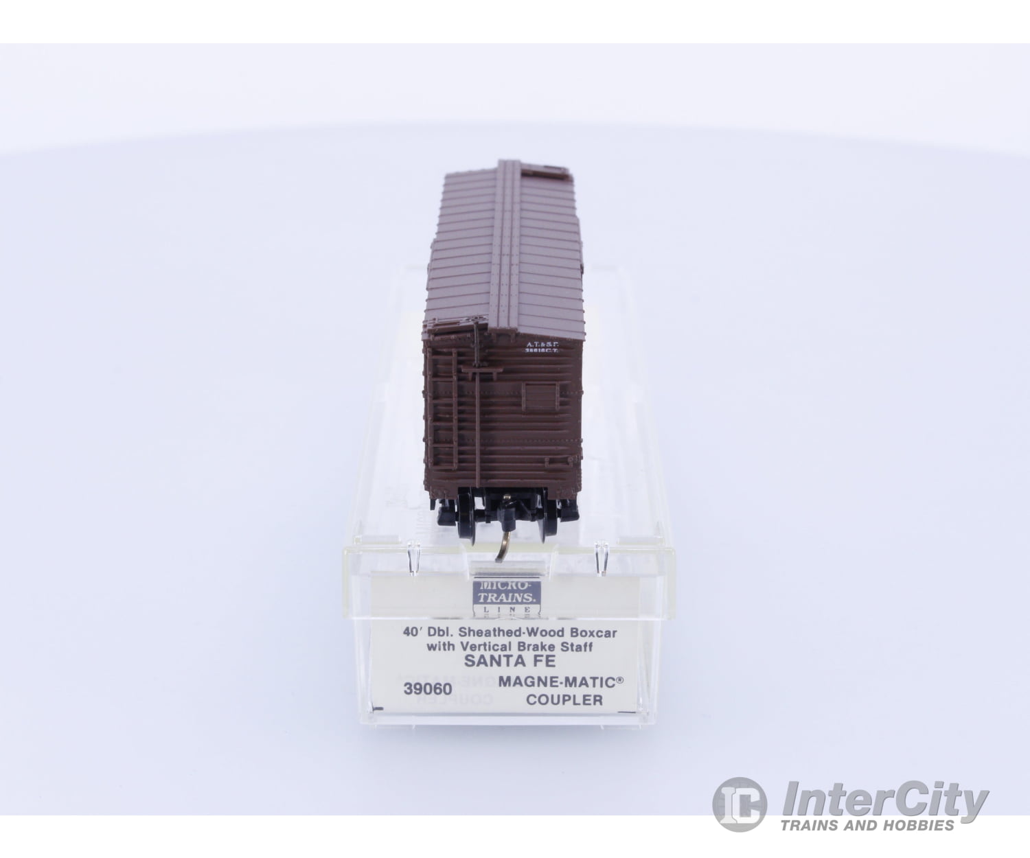 Micro Trains 39060 N 40’ Double-Sheathed Wood Boxcar Santa Fe (SF) 38616 Freight Cars