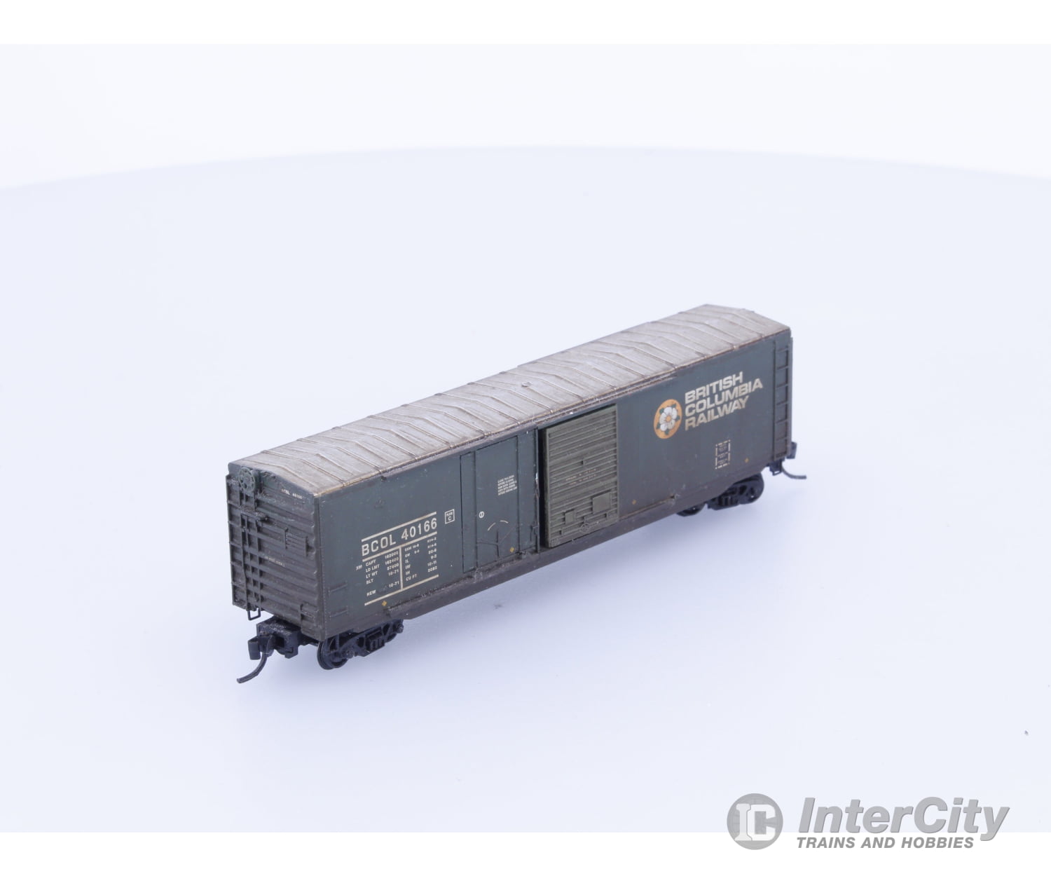Micro Trains 40166 N 50’ Combination Door Boxcar BC Rail (BCOL) 40166 Freight Cars