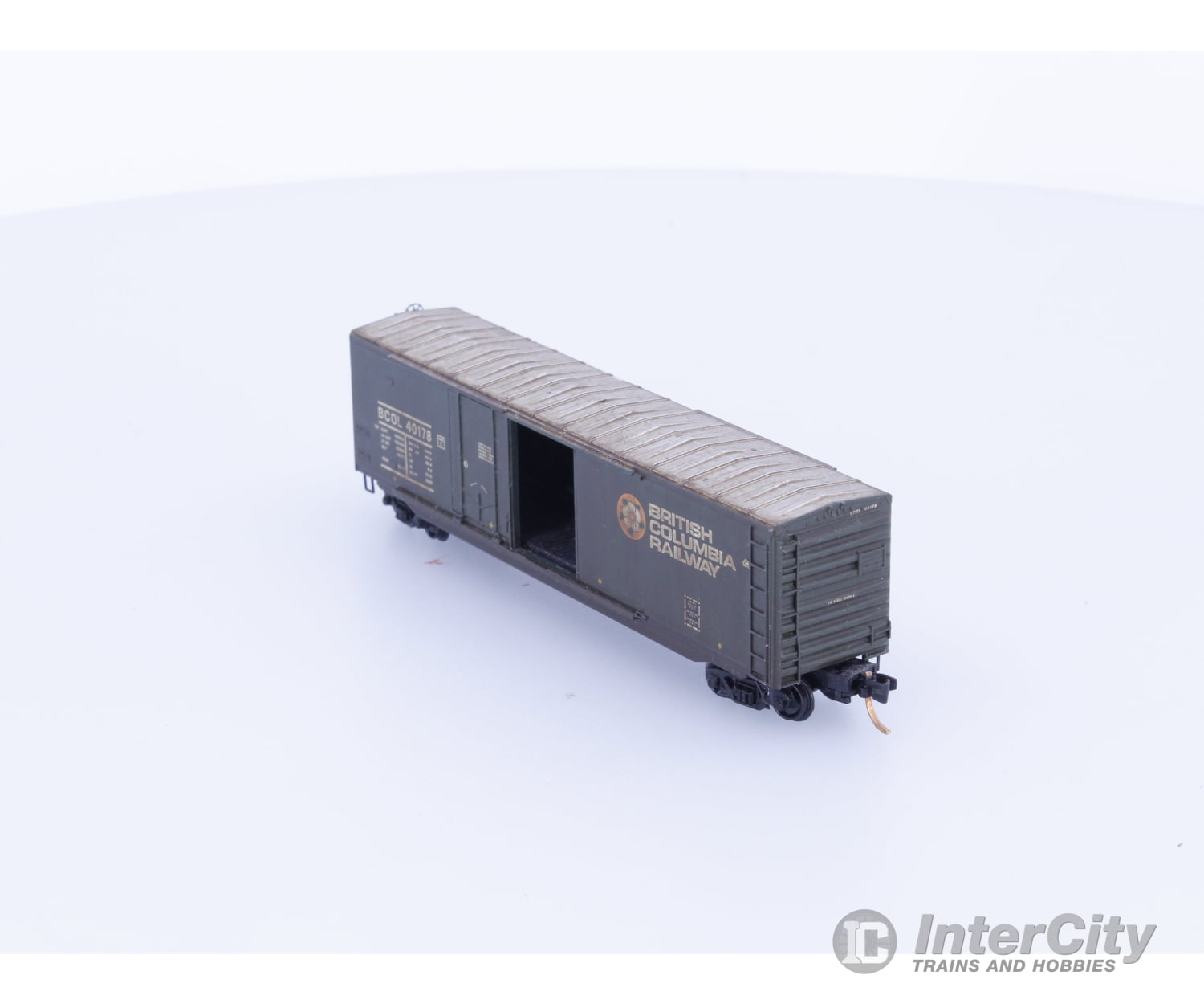 Micro Trains 40178 N 50’ Combination Door Boxcar BC Rail (BCOL) 40178 Freight Cars
