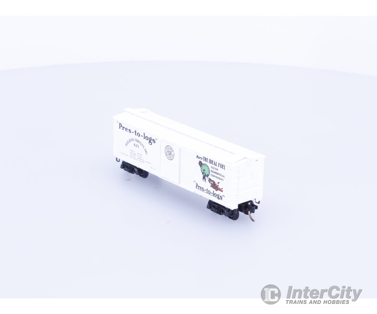 Micro Trains 42060 N 40’ Double-Sheathed Wood Box Car Potlach Forests Inc. Pres-to-logs 425 Freight Cars