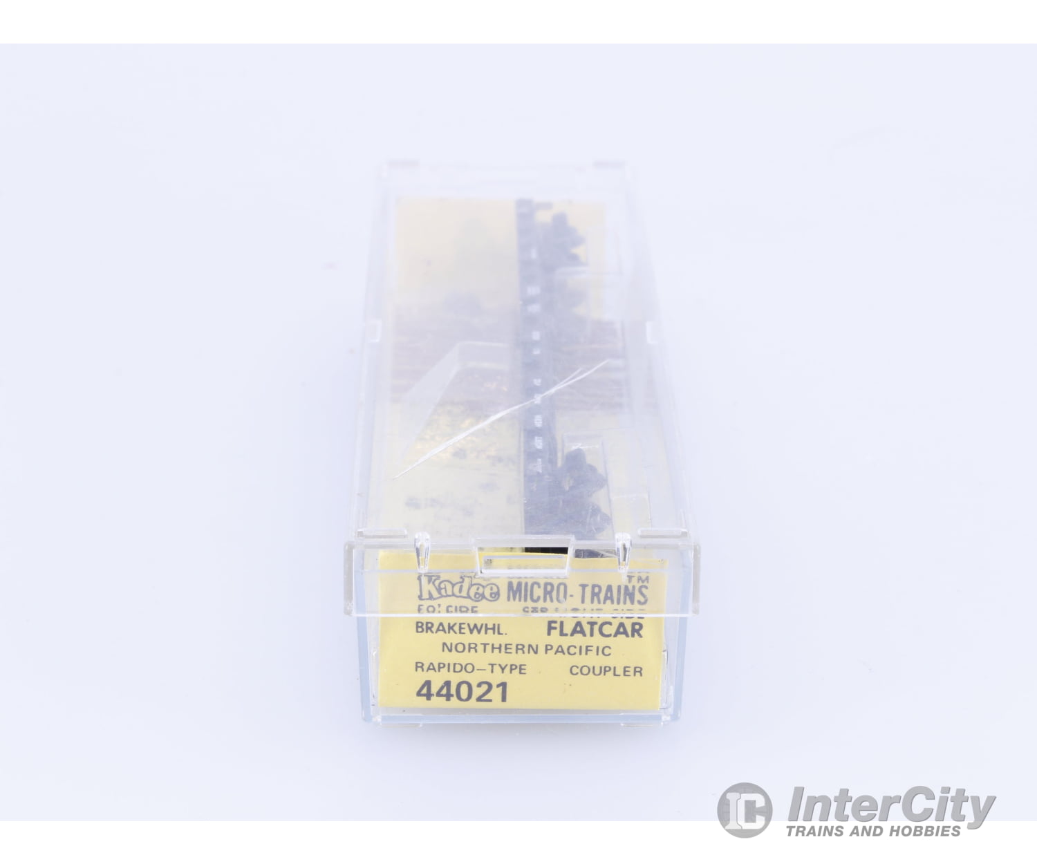 Micro Trains 44021 N 50’ Straight Side Flatcar with Side Mount Brake Wheel Northern Pacific (NP) 61200 Freight Cars