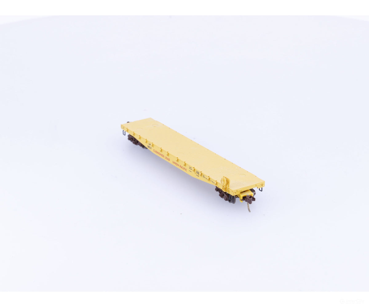Micro Trains 45070 N 50’ Fishbelly Side Flatcar Union Pacific (UP) 58527 - Freight Cars