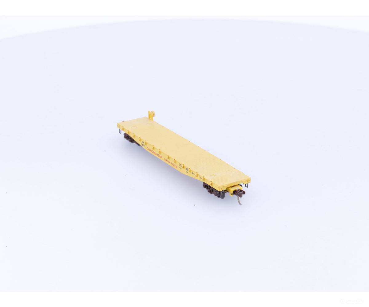 Micro Trains 45070 N 50’ Fishbelly Side Flatcar w side mount Brk Wheel Union Pacific (UP) 58527 - Freight Cars