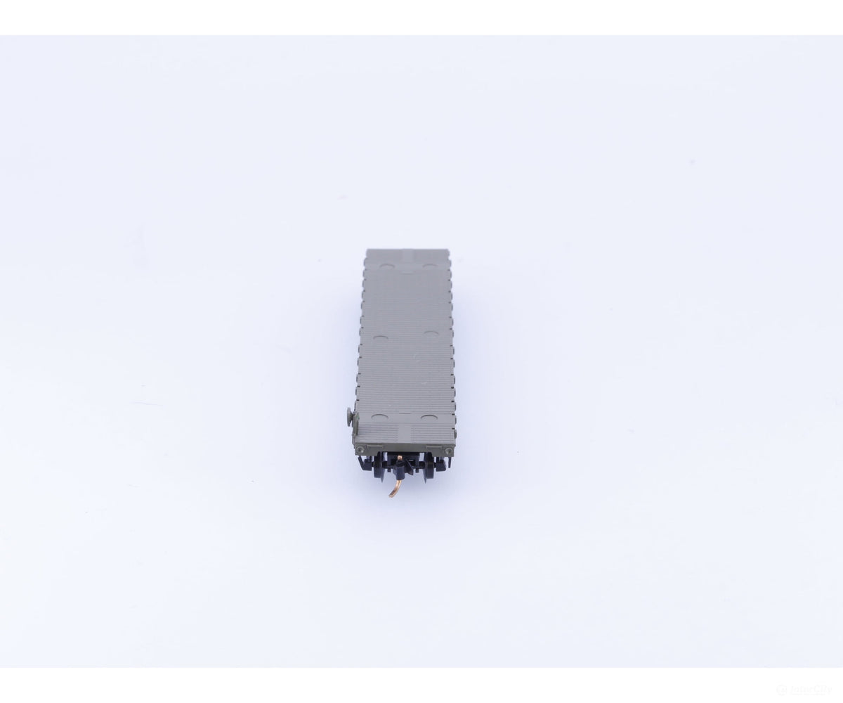 Micro Trains 45180 N 50’ Fishbelly Side Flatcar w side mount Brk Wheel United States Army (USAX) 38080 - Freight Cars