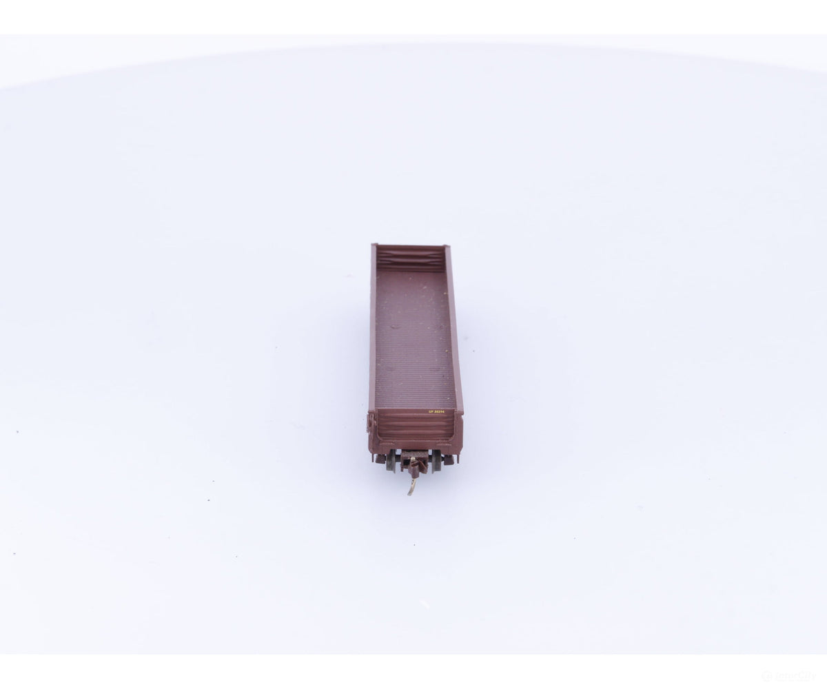 Micro Trains 46350 N 50’ Fishbelly Side Gondola w/ Drop Ends #4 Union Pacific (UP) 30294 - Freight Cars
