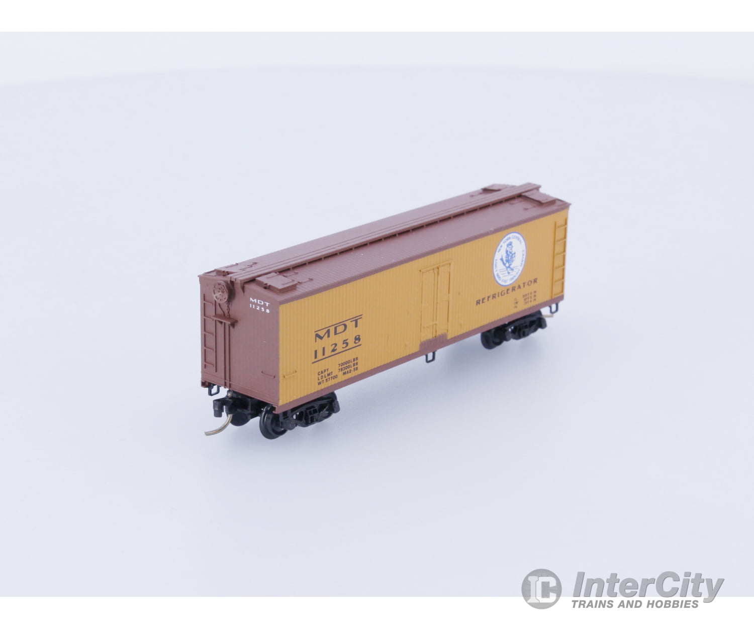 Micro Trains 47190 N Reefer 40’ Wood Sheathed New York Central (NYC) 11258 (#1) Freight Cars