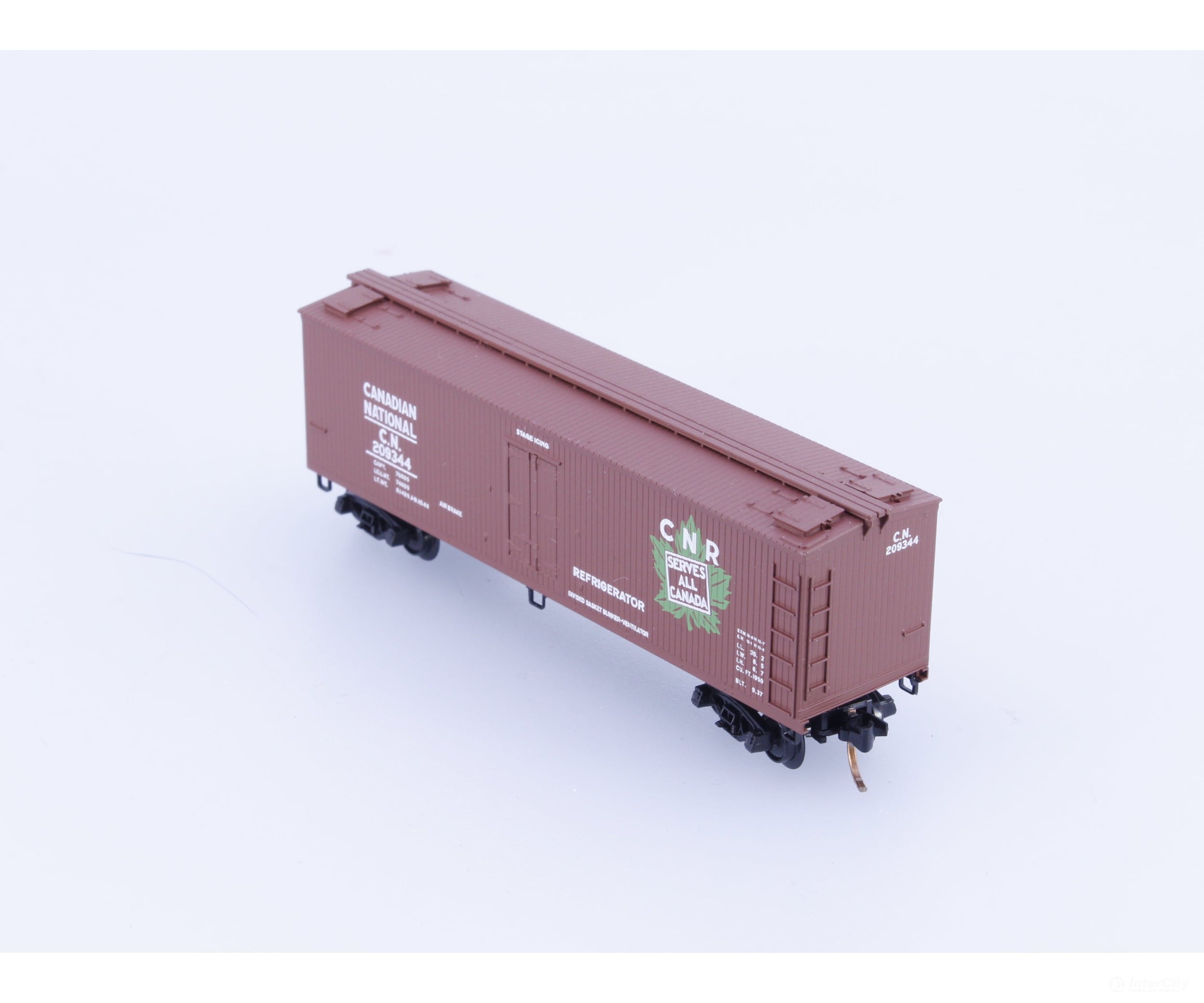Micro Trains 47200 N 40’ Double Sheathed Wood Reefer Canadian National (CN) 209344 Freight Cars