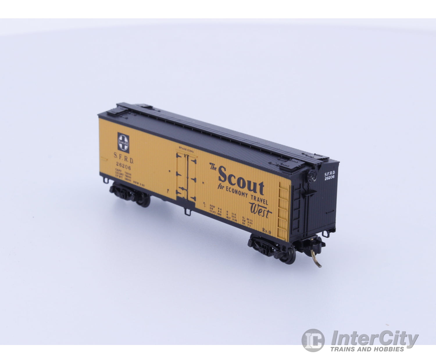 Micro Trains 47220 N Reefer 40’ Wood Sheathed Santa Fe (SF) 26206 (B) Freight Cars