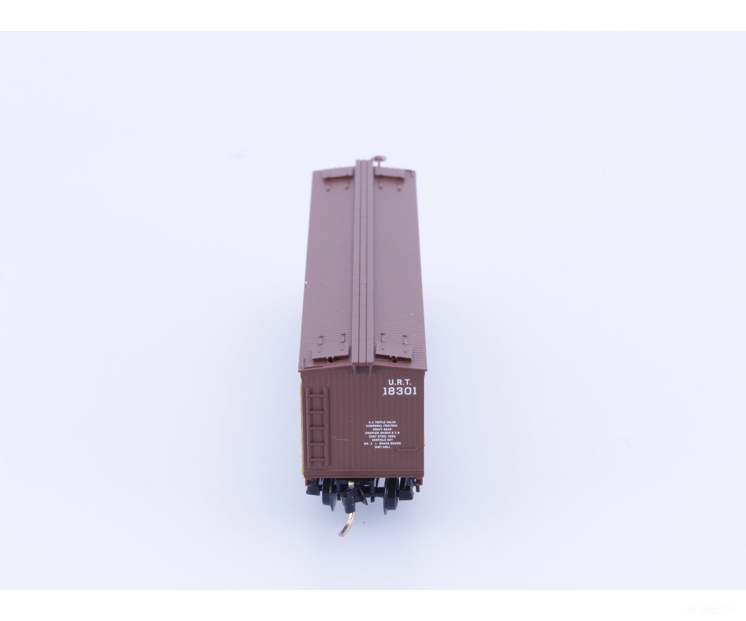 Micro Trains 49430 N 40’ Double Sheathed Wood Reefer Drink Edelweiss Brew (URT) 18301 Freight Cars