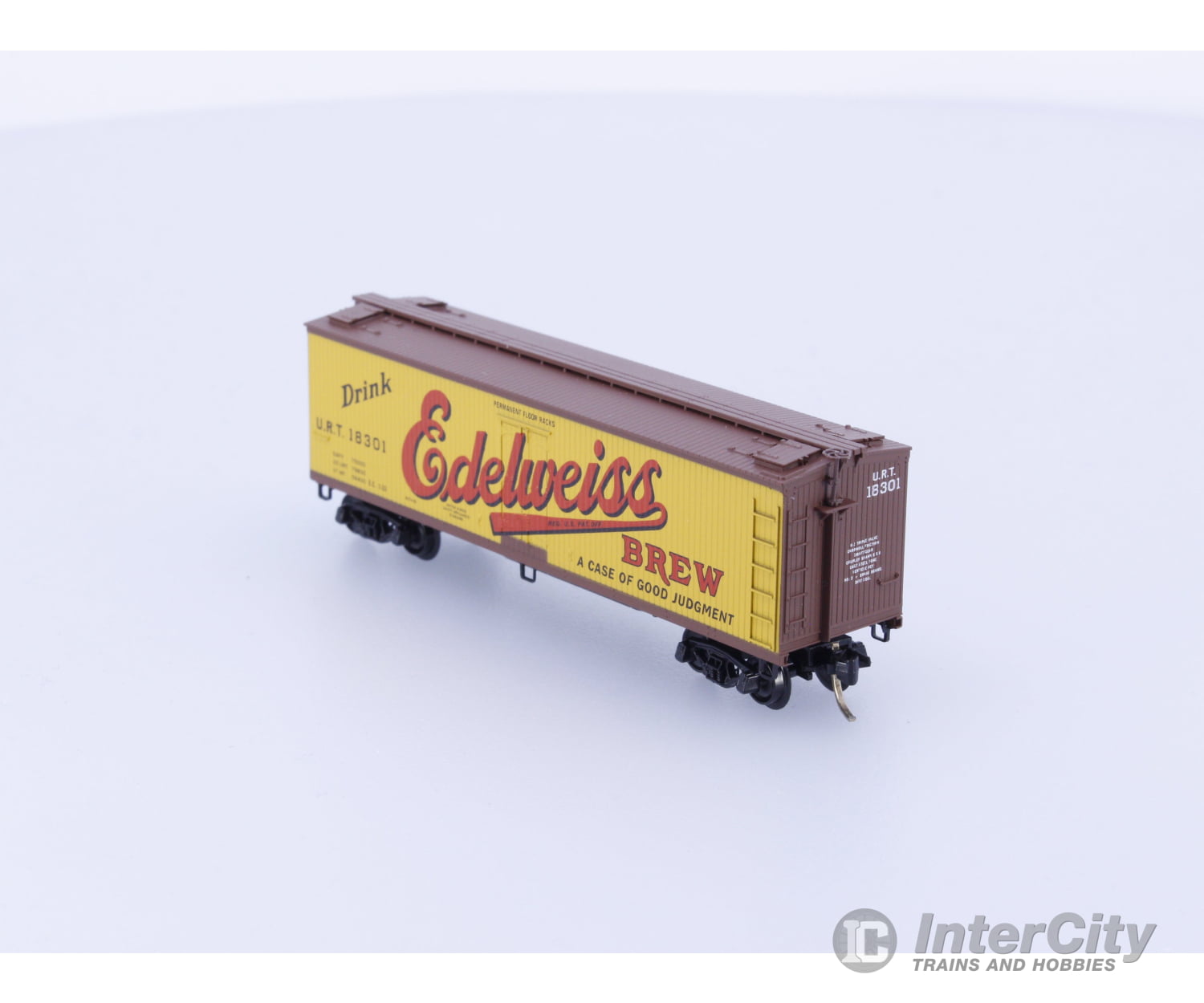 Micro Trains 49430 N Reefer Ice 40’ Wood Drink Edelweiss Brew URT 18301 Freight Cars