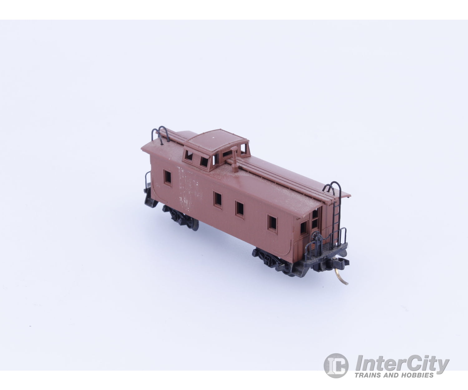 Micro Trains 50000 N 34’ Wood Sheathed Caboose Undecorated (#2) Freight Cars