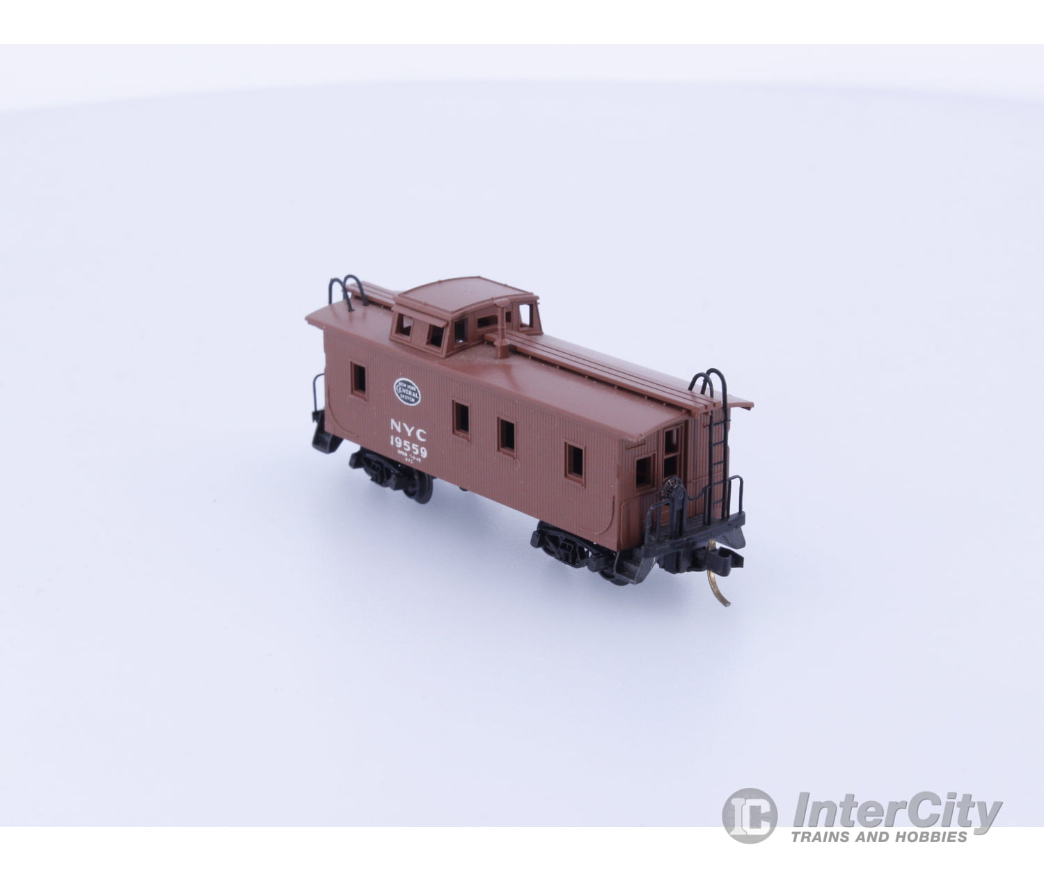 Micro Trains 50060 N Caboose Cupola Wood New York Central (NYC) 19559 Freight Cars