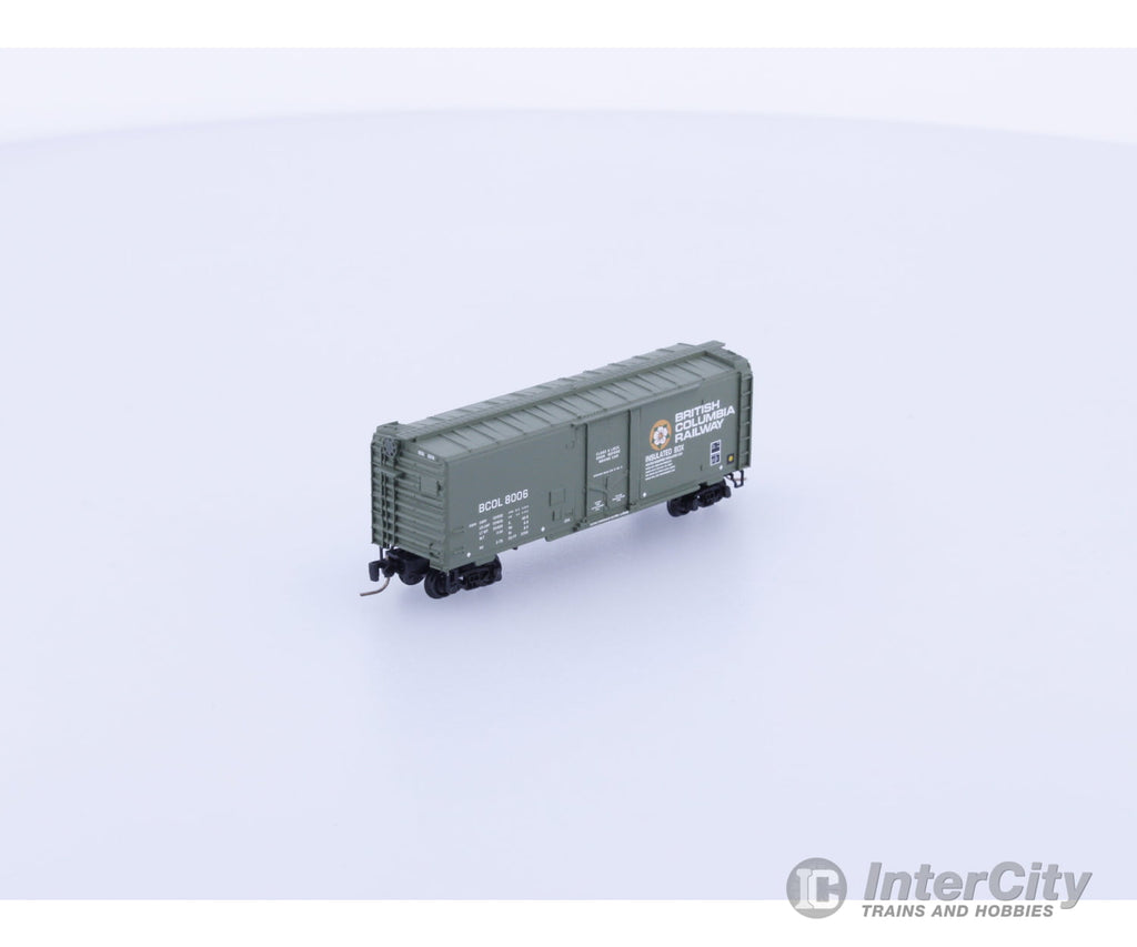 Micro Trains 50200162 Z 40’ Standard Box Car Plug Door BC Rail (BCOL) 8006 Freight Cars