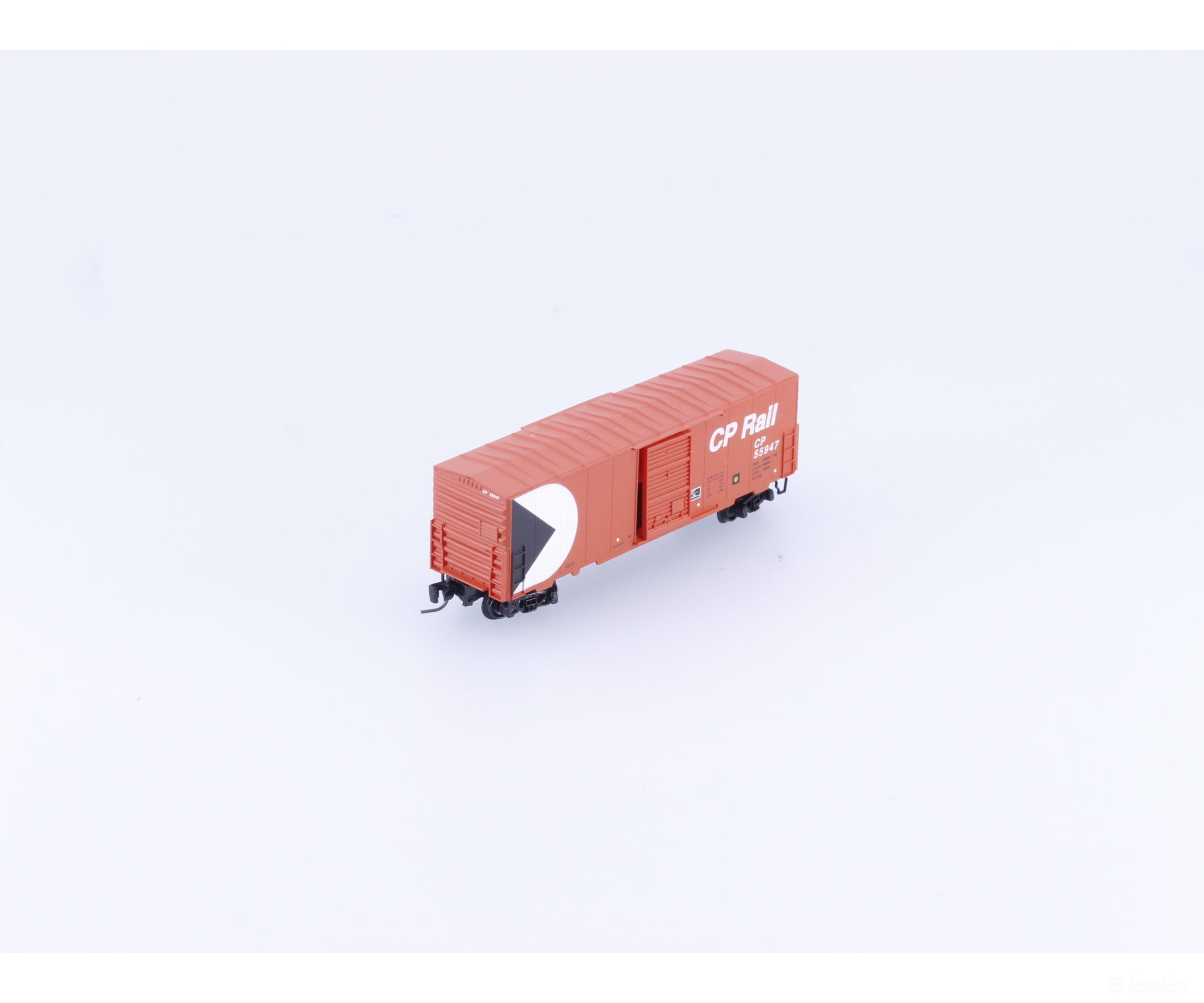 Micro Trains 50300022 Z 40’Box Car Single Door w/o Roofwalk Canadian Pacific (CP) 55947 - Freight Cars