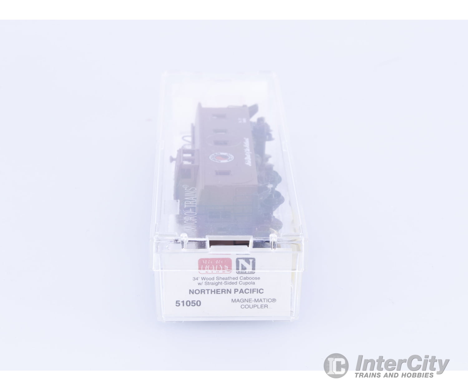 Micro Trains 51050 N 34’ Wood Sheathed Caboose with Straight Sided Cupola Northern Pacific (NP) 1638 Freight Cars