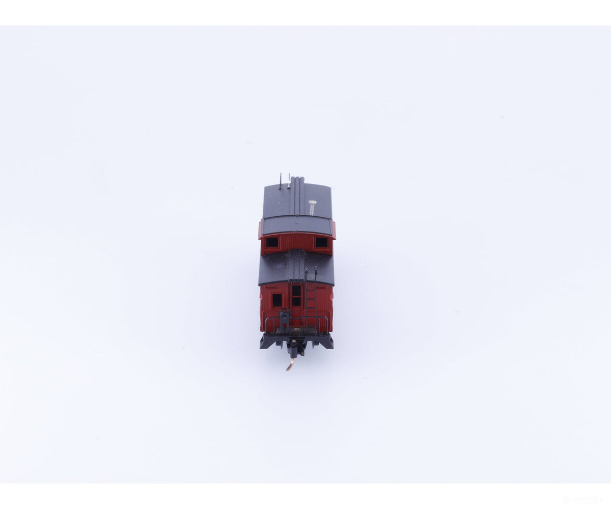 Micro Trains 51060 N 34’ Wood Caboose w/ Straight Cupola Spokane Portland and Seattle (SPS) 724 - Freight Cars