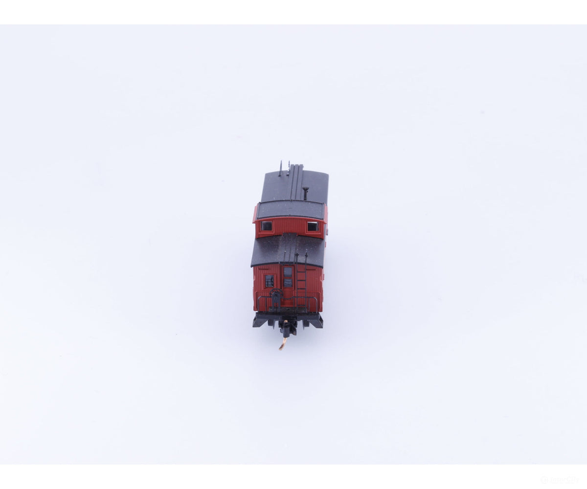 Micro Trains 51110 N 34’ Wood Caboose w/ Straight Cupola Great Northern (GN) X614 - Freight Cars