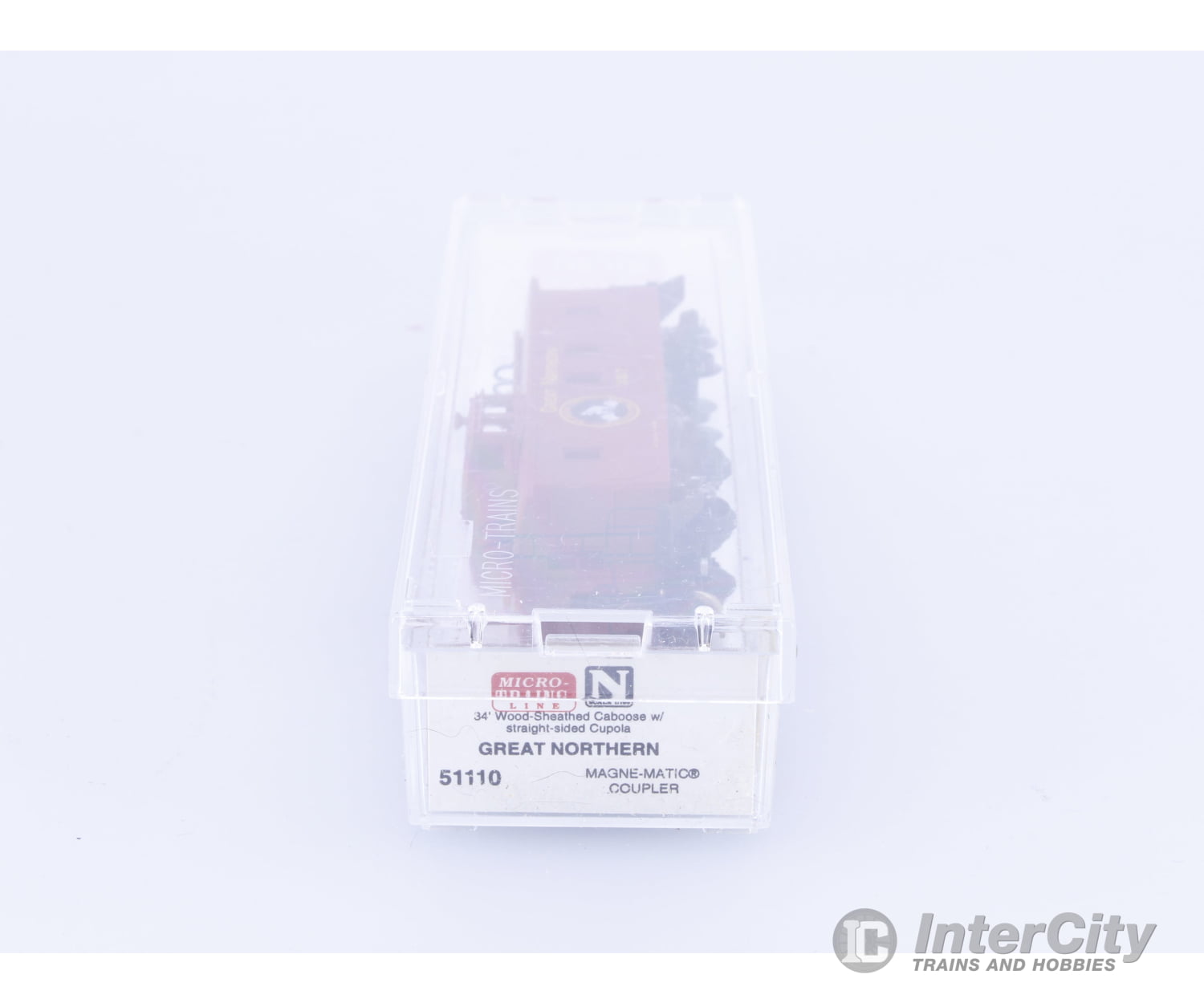 Micro Trains 51110 N 34’ Wood Sheathed Caboose with Straight Sided Cupola Great Northern (GN) X617 Freight Cars