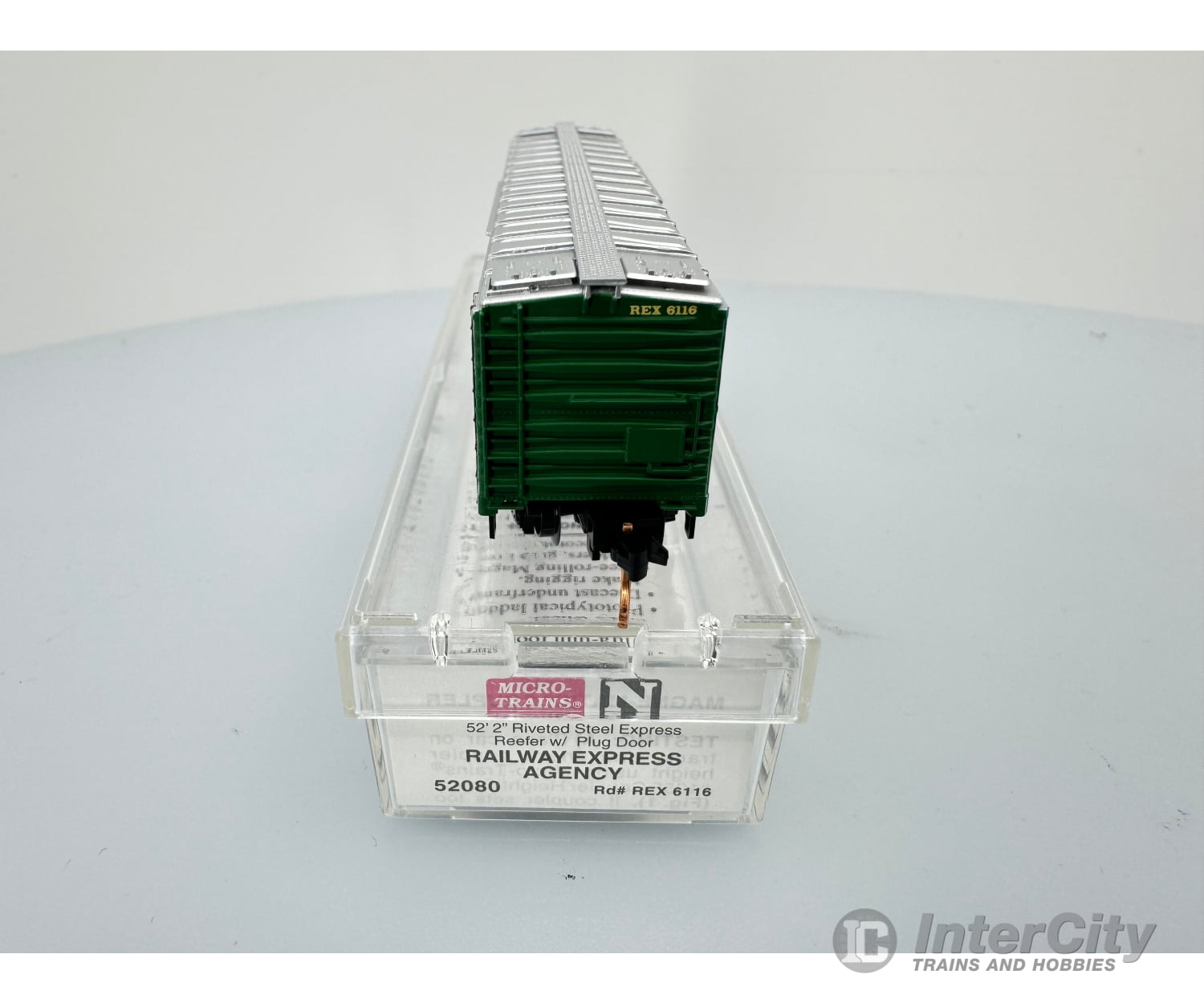 Micro Trains 52080 N 52’2’’ Riveted Steel Express Reefer W/ Plug Dr. Railway Agency (Rex) Rex