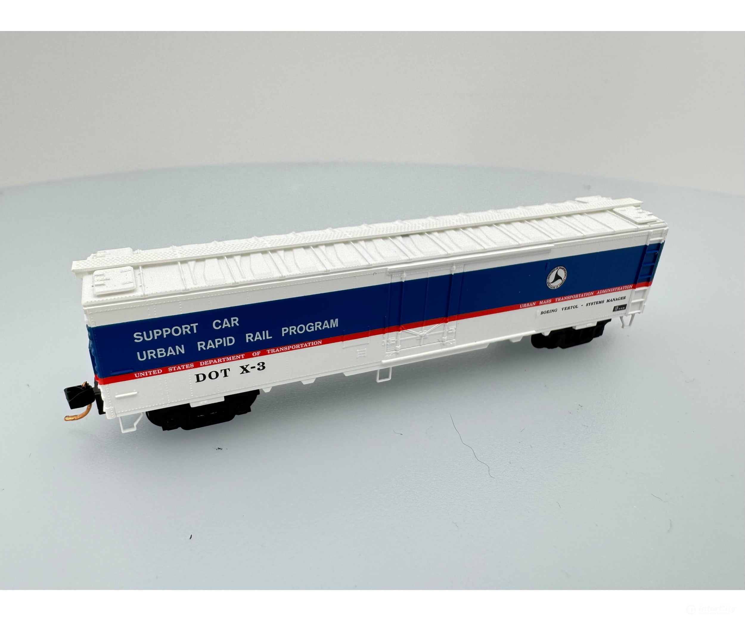 Micro Trains 52090 N 52’2’’ Riveted Steel Express Reefer W/Plug Dr. Dot X-3 Freight Cars