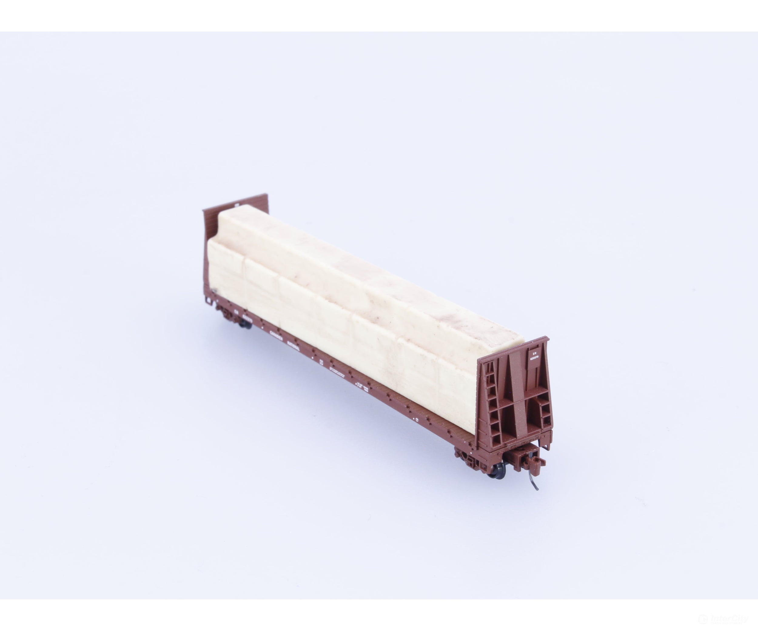 Micro Trains 52700051 Z 60’ Bulkhead Flatcar with Load Canadian National (CN) 622270 Freight Cars