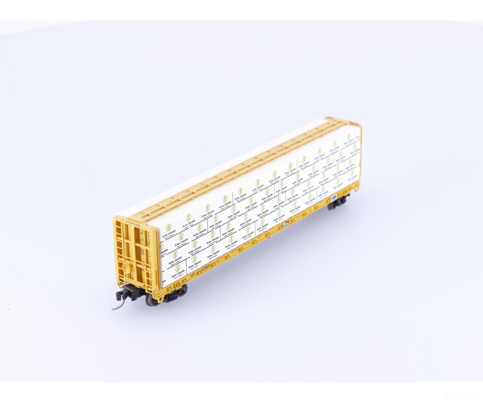 Micro Trains 53030 N 61’ 8’’ Bulkhead Flat Car w/ Lumber Load Union Pacific (UP) 217009 - Freight Cars