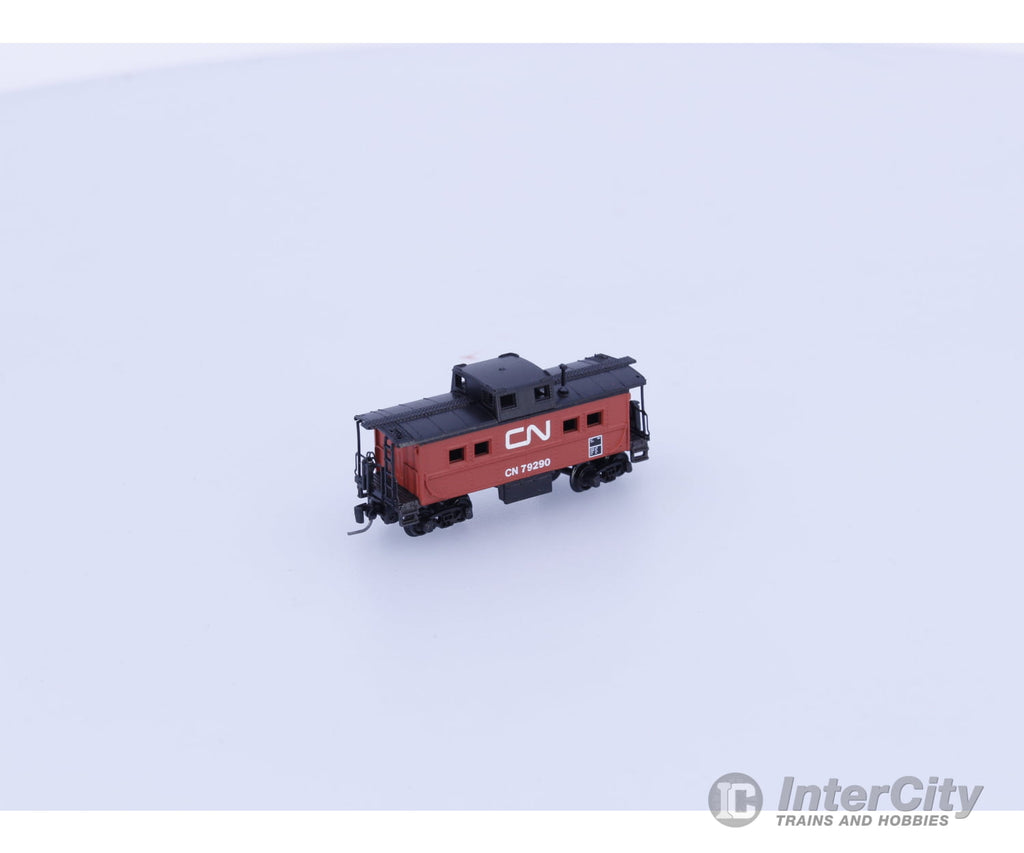 Micro Trains 535 00 320 Z Centre Cupola Caboose Canadian National (CN) 79290 (#1) Freight Cars