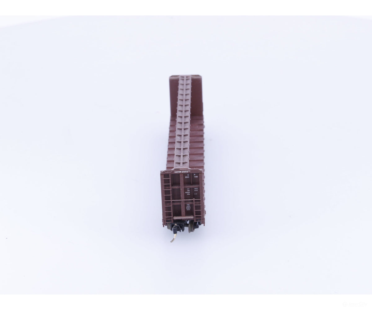 Micro Trains 53710 N 60’8’’ Thrall I-Beam Centerbeam Flatcar Union Pacific (UP) 260100 - Freight Cars