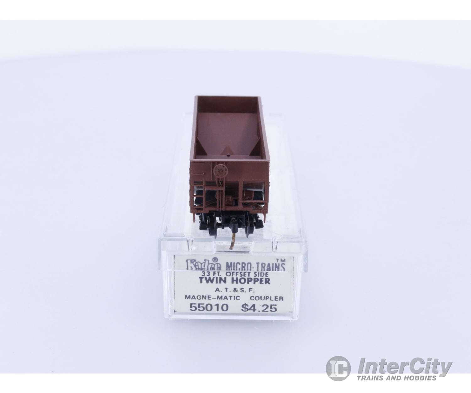 Micro Trains 55010 N 33’ Twin Bay Hopper Offset Side Atchison Topeka and Santa Fe (ATSF) 180978 Freight Cars