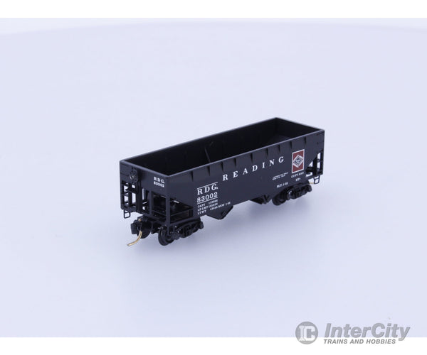 Micro Trains 55310 N Open Hopper 2-Bay Offset Side Reading (RL) 83002 Freight Cars