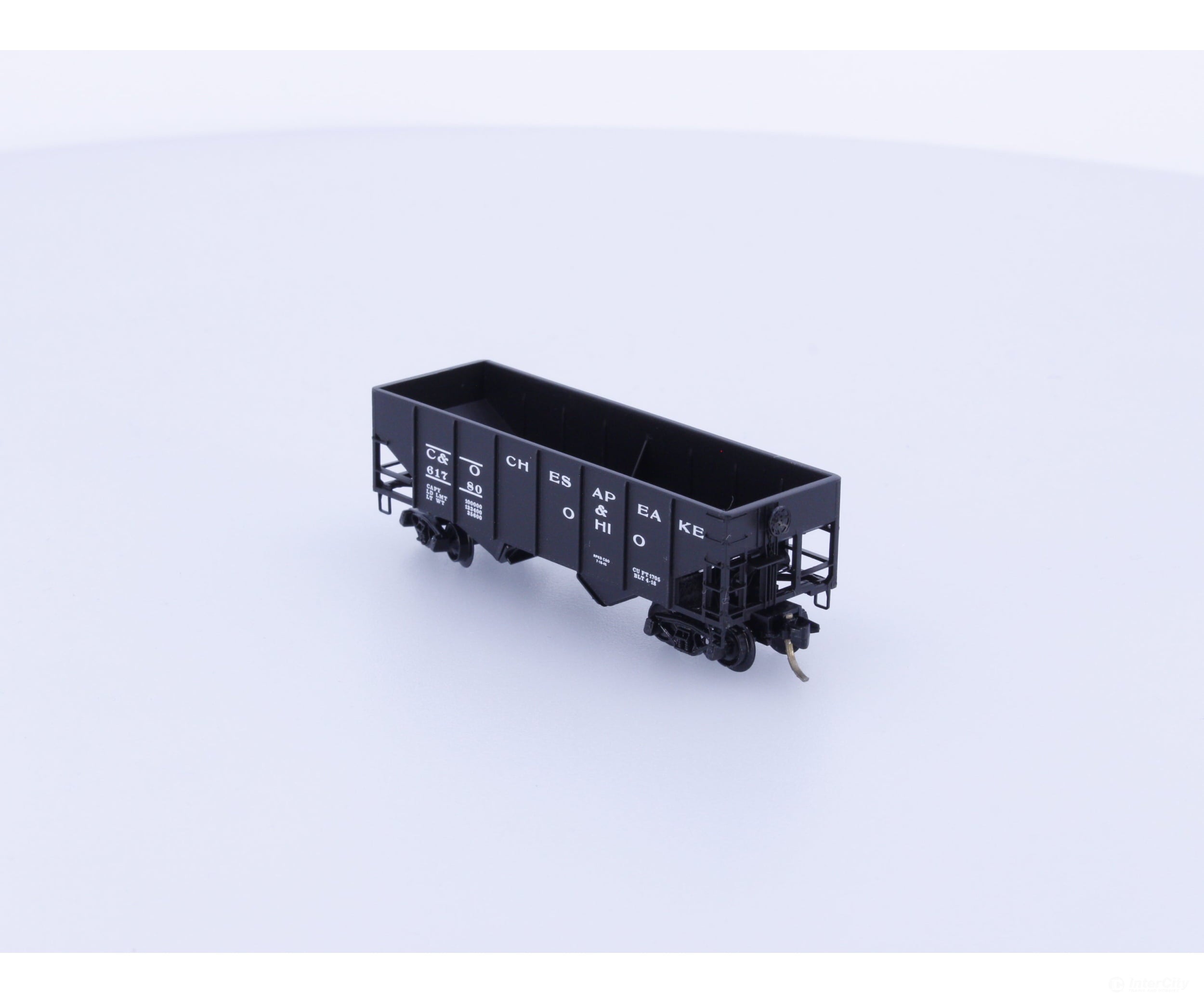 Micro Trains 56220 N 33’ Twin Bay Hopper Rib Side Chesapeake and Ohio (CO) 61780 Freight Cars