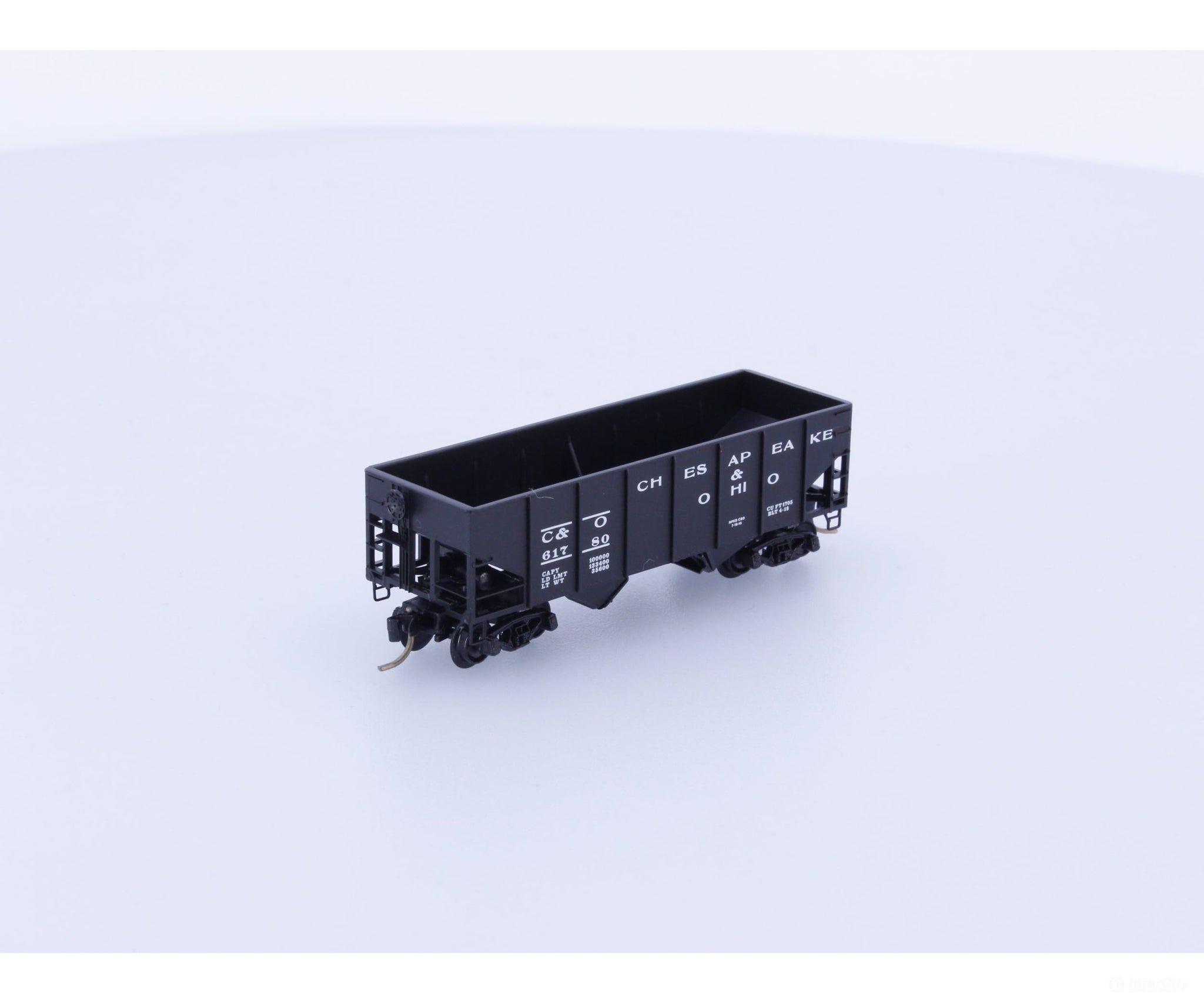 Micro Trains 56220 N 33’ Twin Bay Hopper Rib Side Chesapeake and Ohio (CO) 61780 Freight Cars