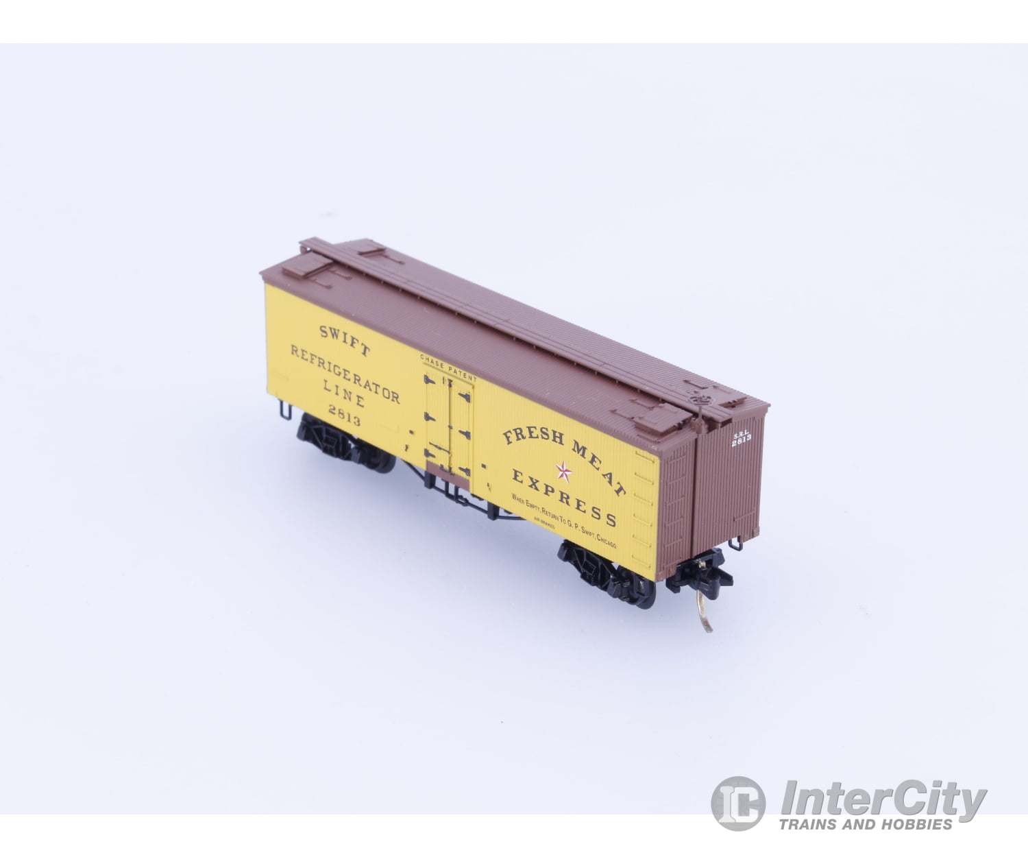 Micro Trains 58010 N 36’ Wood Sheathed Ice Reefer Swift Refrigerator Line 2813 Freight Cars